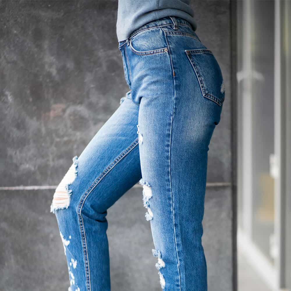 Torn Blue Jeans – תמונה 2